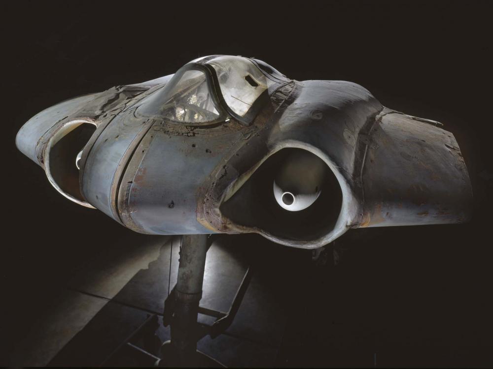 Center portion of Horton Ho 229 aircraft with two engines and cockpit.